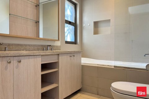 Adosado en Reem, Dubai, 3 dormitorios, 219.2 m², № 110105 - foto 16