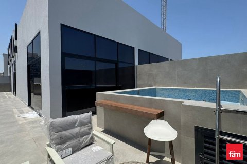 Apartment in Al Satwa, Dubai 2 bedrooms, 145.2 sq.m. № 110103 - photo 6