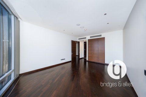 Apartment in Downtown Dubai (Downtown Burj Dubai), Dubai 2 bedrooms, 159 sq.m. № 98048 - photo 7