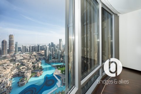 Apartment in Downtown Dubai (Downtown Burj Dubai), Dubai 2 bedrooms, 159 sq.m. № 98048 - photo 12