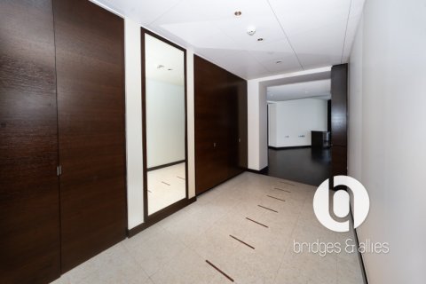 Apartment in Downtown Dubai (Downtown Burj Dubai), Dubai 2 bedrooms, 159 sq.m. № 98048 - photo 5