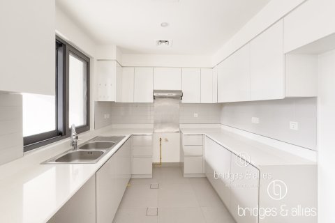 Villa en Dubai Hills Estate, Dubai, 3 dormitorios, 195 m², № 98049 - foto 9