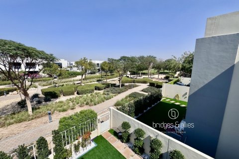 Villa en Dubai Hills Estate, Dubai, 3 dormitorios, 195 m², № 98049 - foto 10