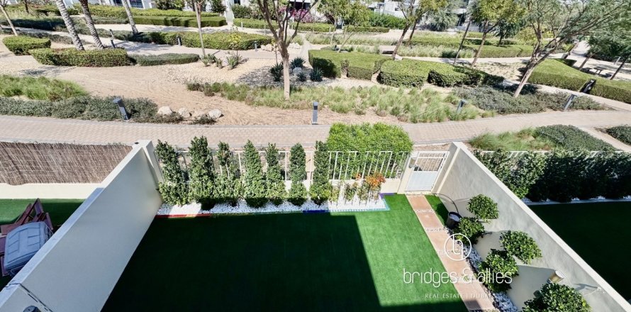 Villa en Dubai Hills Estate, Dubai, 3 dormitorios, 195 m², № 98049