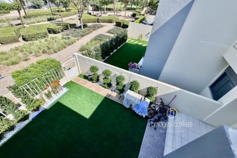 Villa en Dubai Hills Estate, Dubai, 3 dormitorios, 195 m², № 98049 - foto 17