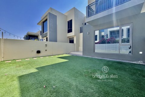 Villa en Dubai Hills Estate, Dubai, 3 dormitorios, 194 m², № 98053 - foto 21