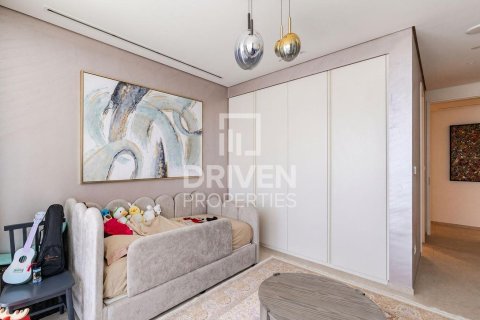 Apartment in Jumeirah, Dubai 4 bedrooms, 331.11 sq.m. № 128074 - photo 15
