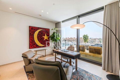 Apartment in Jumeirah, Dubai 4 bedrooms, 331.11 sq.m. № 128074 - photo 9