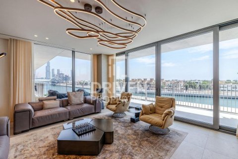Apartment in Jumeirah, Dubai 4 bedrooms, 331.11 sq.m. № 128074 - photo 6