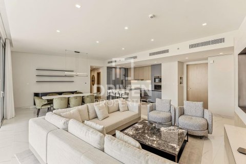 Apartment in Dubai Marina, Dubai 3 bedrooms, 241.08 sq.m. № 128014 - photo 4