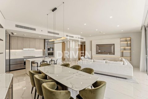 Apartment in Dubai Marina, Dubai 3 bedrooms, 241.08 sq.m. № 128014 - photo 3