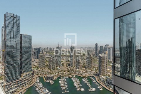 Apartment in Dubai Marina, Dubai 3 bedrooms, 241.08 sq.m. № 128014 - photo 16
