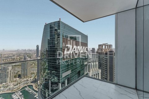 Apartment in Dubai Marina, Dubai 3 bedrooms, 241.08 sq.m. № 128014 - photo 17