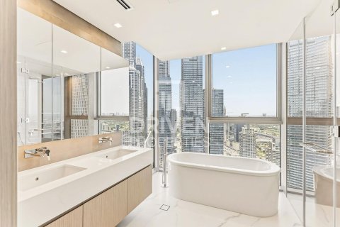 Apartment in Dubai Marina, Dubai 3 bedrooms, 241.08 sq.m. № 128014 - photo 11
