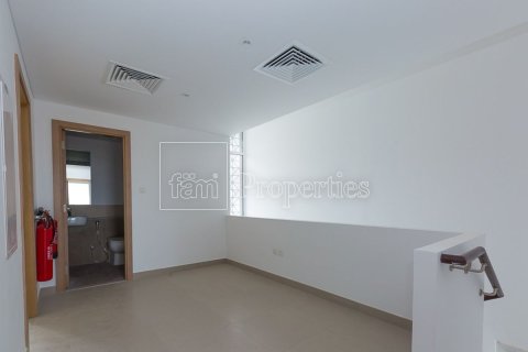 Снять в аренду таунхаус в Дубае: 3 спальни, 187.2м², № 85769 - фото 8