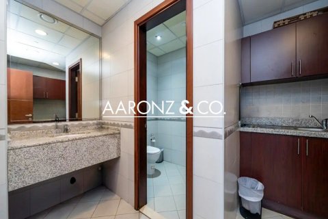 Снять в аренду офис в Бизнес-Бэе, Дубай: 130м², № 85178 - фото 9