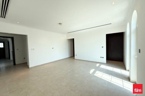 Снять в аренду виллу в Jumeirah Park, Дубай: 4 спальни, 738.1м², № 100164 - фото 18