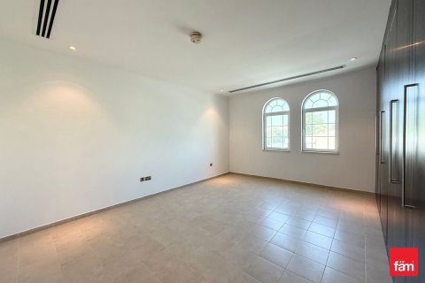 Снять в аренду виллу в Jumeirah Park, Дубай: 4 спальни, 738.1м², № 100164 - фото 17