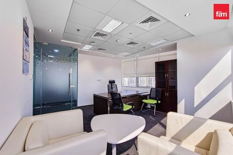 Propiedad comercial en Dubai, 1128.4 m², № 77852 - foto 16