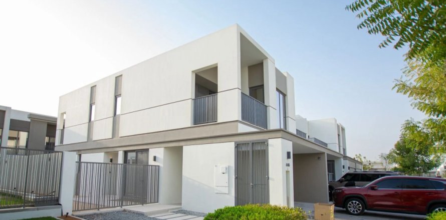Adosado en Tilal Al Ghaf, Dubai, 4 dormitorios, 227.5 m², № 77853