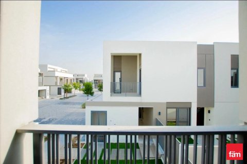 Adosado en Tilal Al Ghaf, Dubai, 4 dormitorios, 227.5 m², № 77853 - foto 2