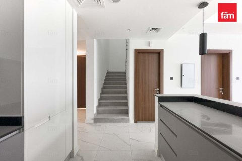 Adosado en Dubai, 4 dormitorios, 187.2 m², № 77844 - foto 9