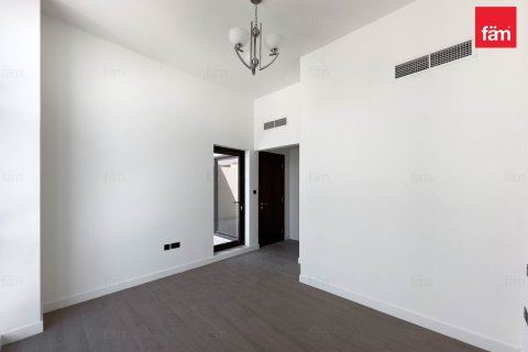 Adosado en Dubai, 4 dormitorios, 187.2 m², № 77844 - foto 27