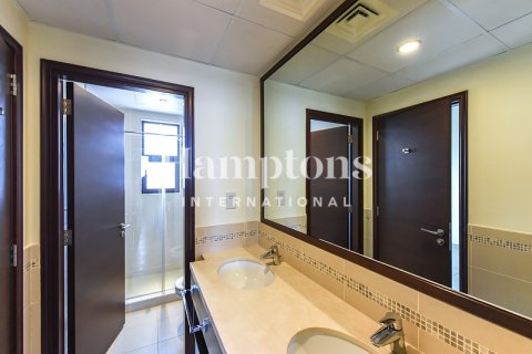 Townhouse in Al Reem, Arabian Ranches, Dubai 3 bedrooms, 204.10789100 sq.m. № 113512 - photo 17