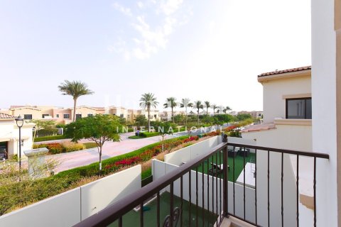 Townhouse in Al Reem, Arabian Ranches, Dubai 3 bedrooms, 204.10789100 sq.m. № 113512 - photo 4