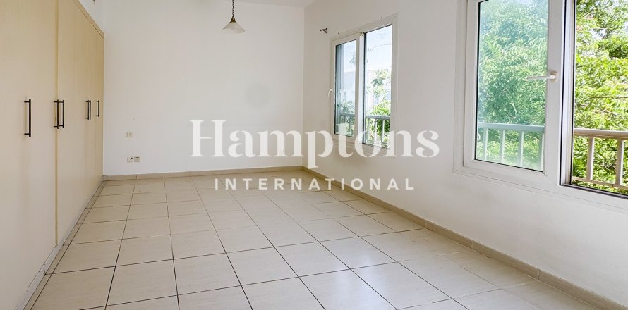 Adosado en Springs 2, The Springs, Dubai, 2 dormitorios, 172.428 m², № 113513