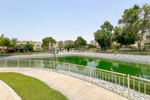 Villa in The Springs, Dubai 3 bedrooms, 240 sq.m. № 44766 - photo 21