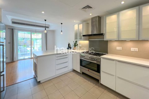 Villa in The Springs, Dubai 3 bedrooms, 240 sq.m. № 44766 - photo 5