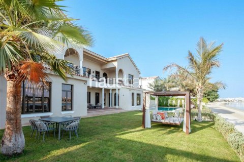 Villa en Palm Jumeirah, Dubai, 6 dormitorios, 1301 m², № 44767 - foto 1