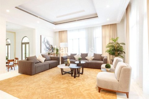 Villa en Palm Jumeirah, Dubai, 6 dormitorios, 1301 m², № 44767 - foto 3