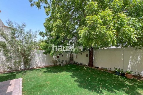 Villa in The Springs, Dubai 2 bedrooms, 167 sq.m. № 44765 - photo 13