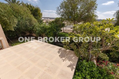 Villa à Arabian Ranches, Dubai, 2 chambres, 172.5 m², № 1238 - photo 5