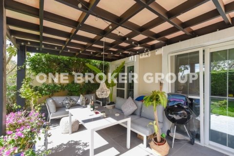 Villa à Arabian Ranches, Dubai, 2 chambres, 172.5 m², № 1238 - photo 4