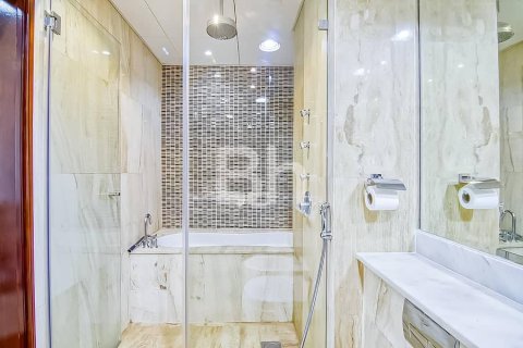 Apartment in Business Bay, Dubai 3 bedrooms, 132 sq.m. № 21294 - photo 8