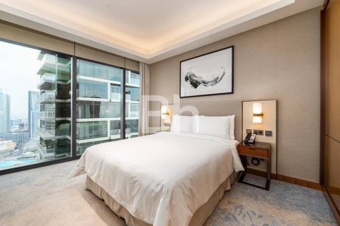 Apartment in Downtown Dubai (Downtown Burj Dubai), Dubai 3 bedrooms, 145 sq.m. № 21293 - photo 10