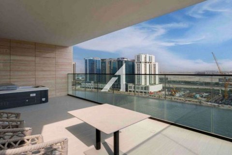 Appartement à Business Bay, Dubai, 2 chambres, 134 m², № 95966