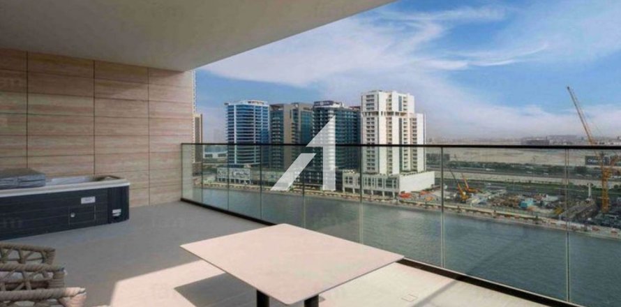 Appartement à Business Bay, Dubai, 2 chambres, 134 m², № 95966