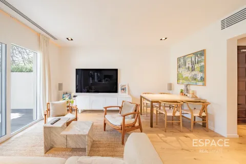 Villa in Springs 14, The Springs, Dubai 2 bedrooms, 153 sq.m. № 61464 - photo 6