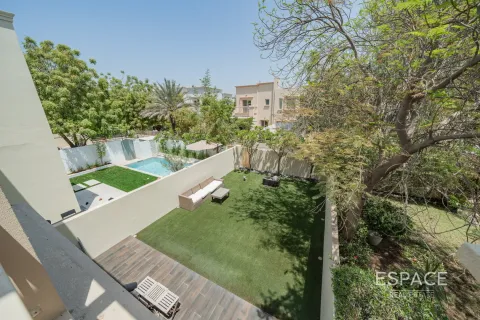 Villa in Springs 14, The Springs, Dubai 2 bedrooms, 153 sq.m. № 61464 - photo 16