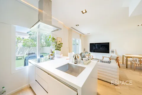 Villa in Springs 14, The Springs, Dubai 2 bedrooms, 153 sq.m. № 61464 - photo 7
