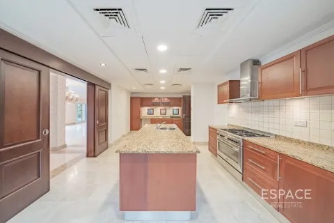 Villa in Meadows 8, Meadows, Dubai 5 bedrooms, 571 sq.m. № 61463 - photo 6