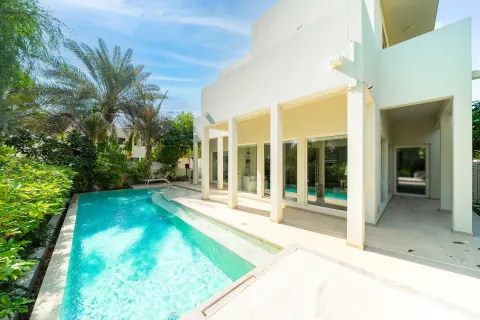 Купить виллу в Saheel, Арабиан Ранчес, Дубай: 4 спальни, 420м², № 61475 - фото 18