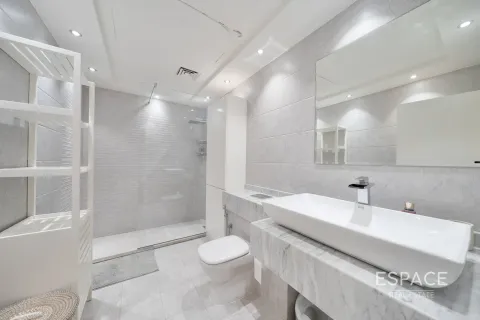 Купить виллу в Saheel, Арабиан Ранчес, Дубай: 4 спальни, 420м², № 61475 - фото 11