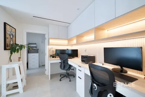 Купить виллу в Saheel, Арабиан Ранчес, Дубай: 4 спальни, 420м², № 61475 - фото 12