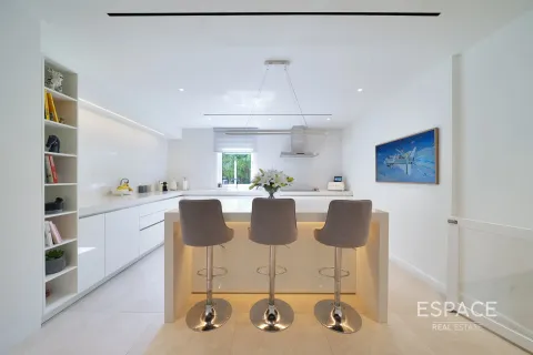 Купить виллу в Saheel, Арабиан Ранчес, Дубай: 4 спальни, 420м², № 61475 - фото 6