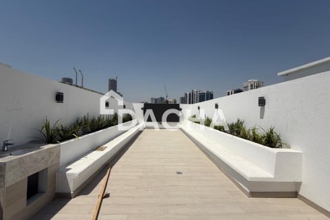 Apartment in District 12, Jumeirah Village Circle, Dubai 2 bedrooms, 161 sq.m. № 111614 - photo 4